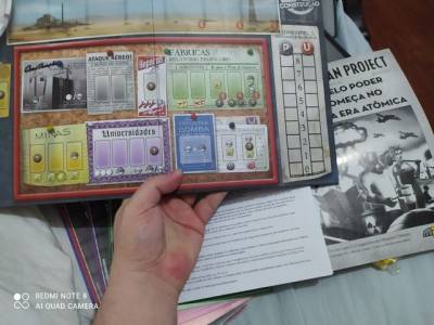 Jogo De Tabuleiro The Manhattan Project