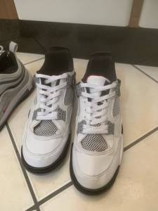 Tenis 42
