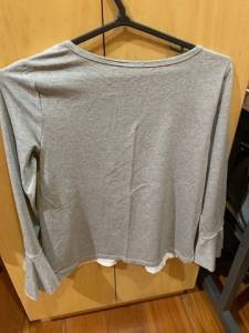 Blusa De Malha Cinza De Mangas Longas