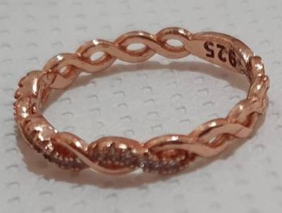 Anel Rose Gold Tranado Com Pedras