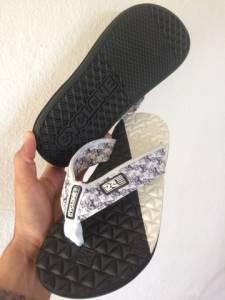 Chinelo Cyclone Masculino Preto E Branco