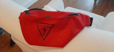 Pochete Vermelha Da Guess Importada.