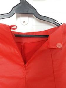 Short Vermelho Clock House