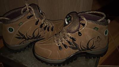 Bota Accona