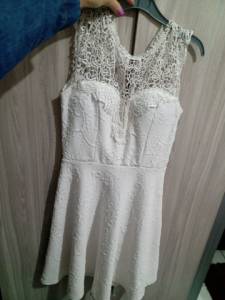 Vestido Branco Com Elastano Tamanho M