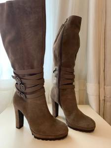 Bota Cinza