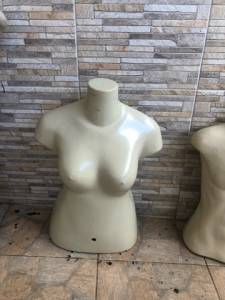 Mostrurios Roupas, Etc.