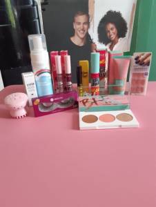 Maquiagem + Cosmticos + Perfumes Garanta J No Carto 12x 70% Off
