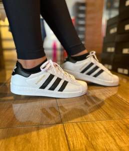 Tnis Nike