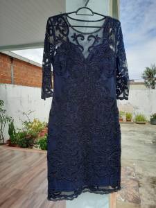 Vestido Azul Bordado Em Pedraria