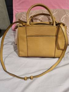Bolsa Arezzo