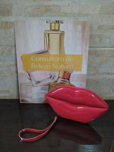 Bolsa De Mo Feminina Boca Vermelha