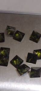 Gemas Turmalinas Verde