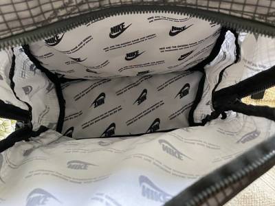 Mochila Nike Heritage Transparente