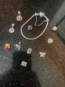 Pulseira Vivara N:18/de Brinde Escolher 1 Berloque Prata(450$)
