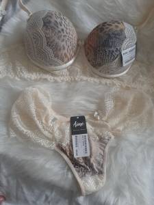 Conjunto Lingerie Aime Tam 48