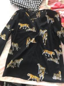 Vendo Saia E Blusa Shein