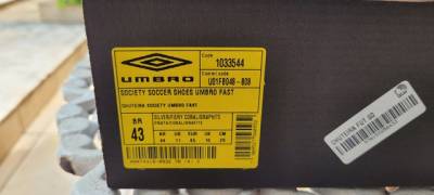Chuteira Umbro Fast