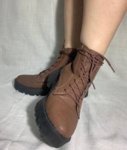 Bota Marrom Moleca (37)