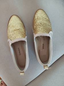 Tenis Slip On Com Brilho