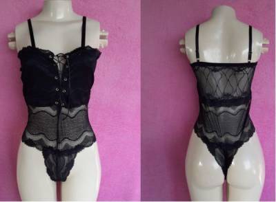 Body Com Detalhe E Renda