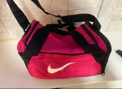 Mala Rosa Nike