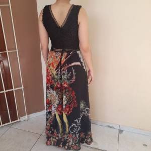 Vestido Longo Com Rendas