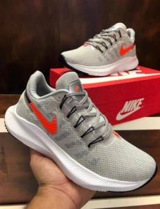 Tnis Feminino Nike Air Zoom