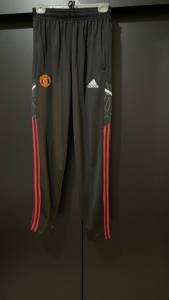 Conjunto Oficial : Manchester United 2023