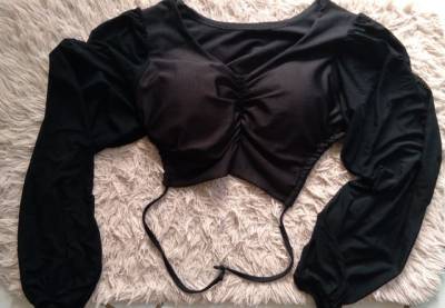 Lindo Cropped Em Malha Veste (m/g)