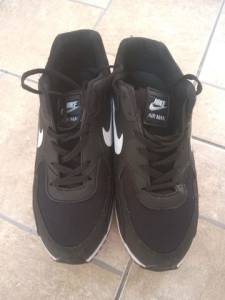 Tnis Nike 41 / Relgio Digital