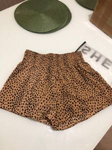 Short Novo Shein