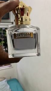 Vendo Barato timo Perfume Exala Muito Scandal Nao Baixo Valor  .