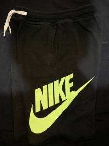 Short Nike P