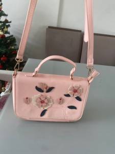 Bolsa Nova Rose Com Detalhes Em Rosa