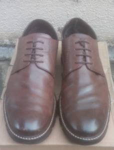 Sapato Masculino  De Couro Semi Novo Nmero 42 R$80,00