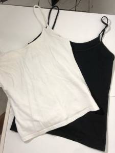 A Blusa Regata Preta E Branca