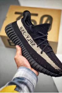 Tnis Yezzy Boost Oreo