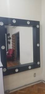 Moldura De Espelho Com As Lmpadas De Led