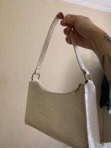 Bolsa Branca Baguete Shein