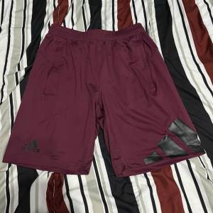 Bermuda Adidas