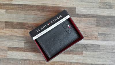 Carteira De Couro Masculina Tommy Hilfiger Slim Bifold 6 Cartes