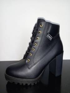 Bota Preta Com Salto N 37