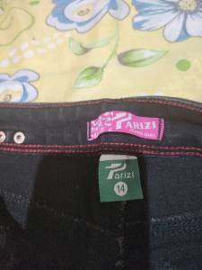 Cala Jeans Preta Juvenil Tamanho 14 (usada)