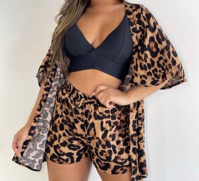 Short E Kimono Animal Print
