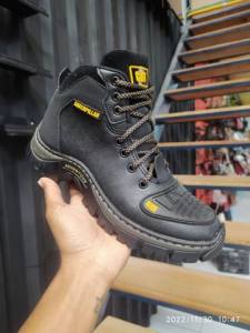 Bota Caterpillar Black