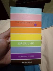 4 Perfumes Por 300