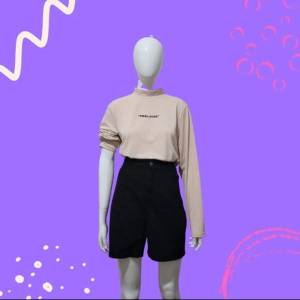 Blusa Shein, Short Preto.