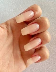 Alongamento De Unhas
