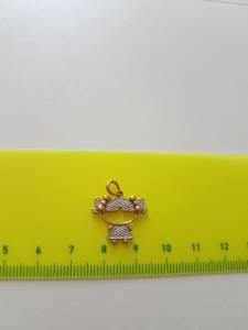 Pingente Menina Em Ouro 18k